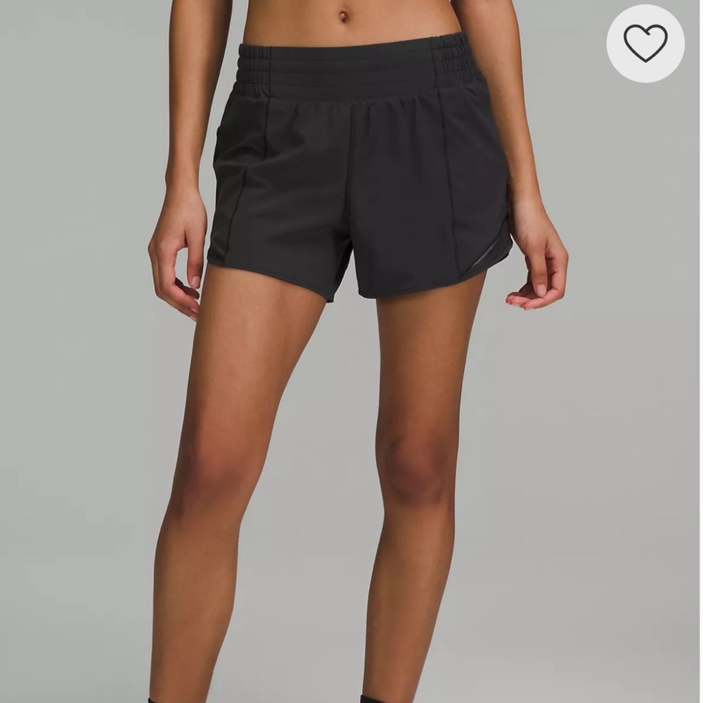 Black Lululemon Hotty Hot Shorts 4”